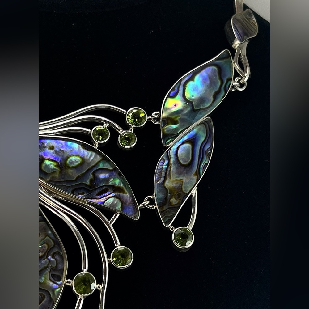 (New) Multicolor Abalone Shell W/ Peridot Gem Sto… - image 8